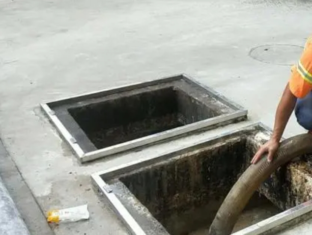 巴塘化粪池清理